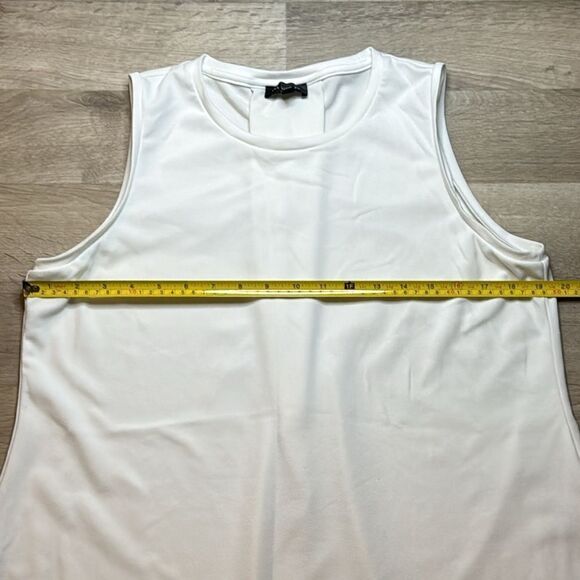 The Limited White Sleeveless top. Large. Stretchy material. - Picture 4 of 6